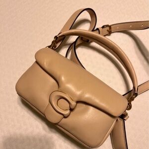 Coach Pillow Tabby (Small)